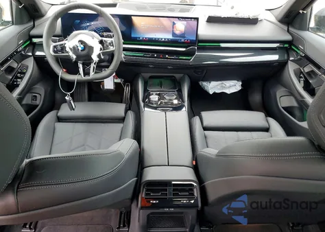 2026 BMW 530 Xi z USA, uszkodzony, nr VIN WBA53FJ09TCW46183